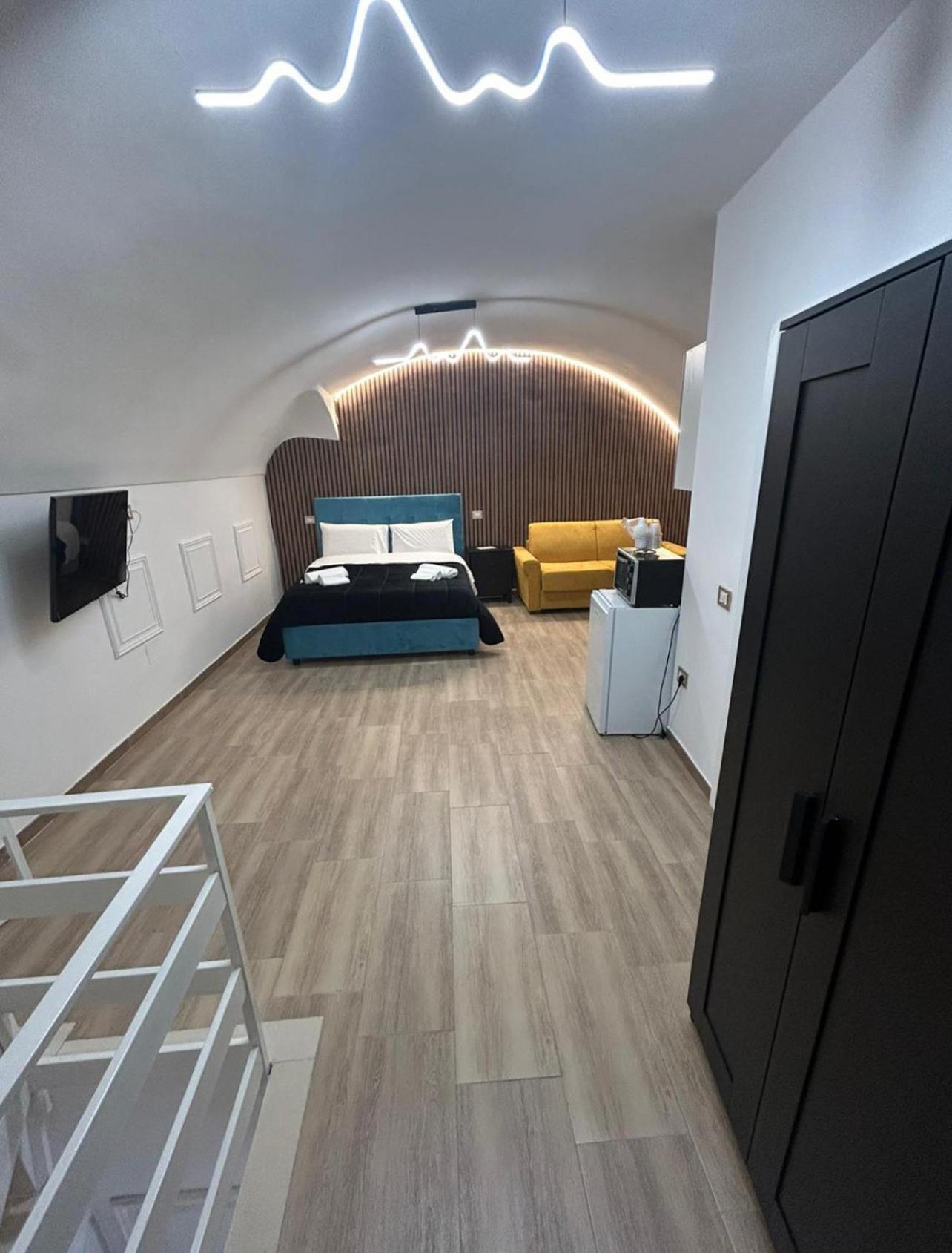 Brother'S 50 Apartment เนเปิลส์ ภายนอก รูปภาพ